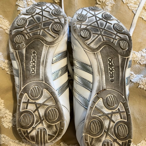 Like new retro adidas shoes - Picture 5 of 5